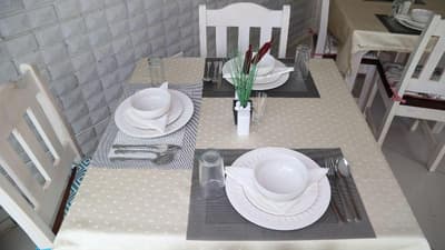 Roba Monakedi Guest Lodge