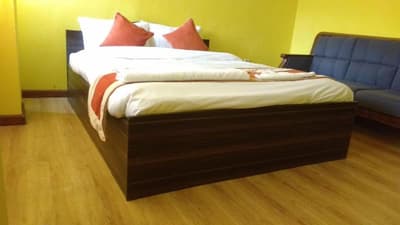 Yellow Durbar Apartment And Lounge