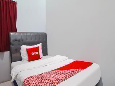 Oyo 91700 N Guesthouse