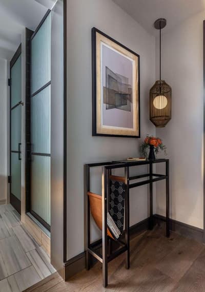 The Tess, Autograph Collection