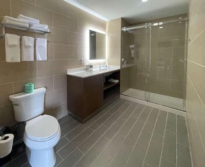 Mainstay Suites Bronx