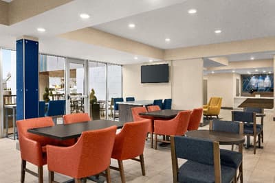 Holiday Inn Express Evansville Downtown