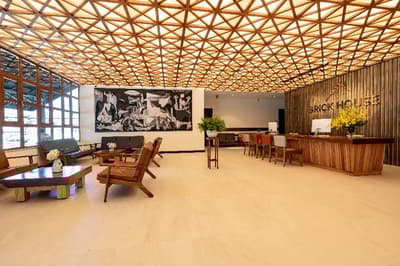 Brick House Dalat Hotel