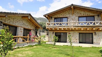 Sedir Tas Evleri / Cedar Stone House