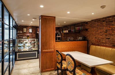 The Vintage Srinagar At Dal Lake