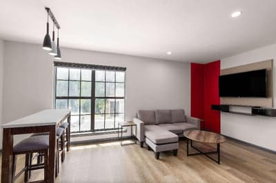 Ramada By Wyndham Studio Suites Dothan