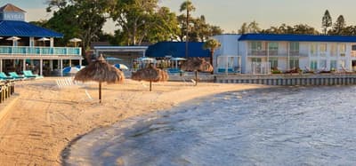 Skybeach Hotel And Marina