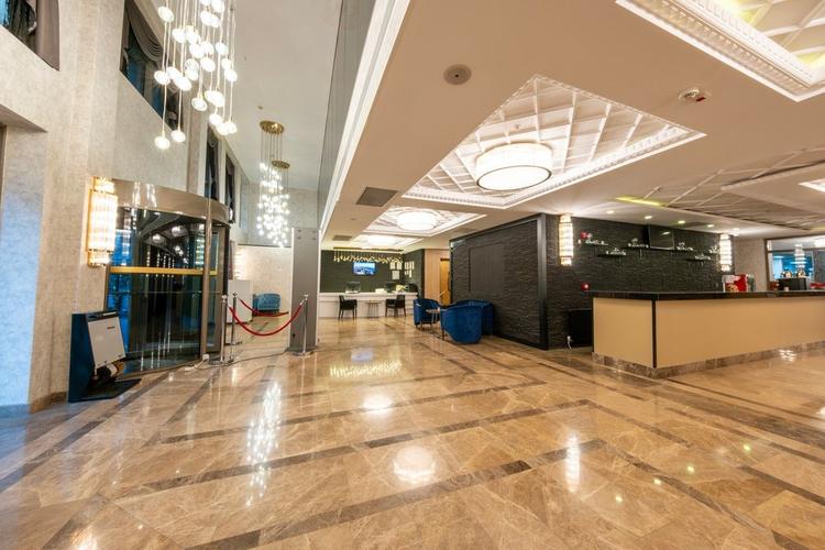 Best Western Plus Center Hotel