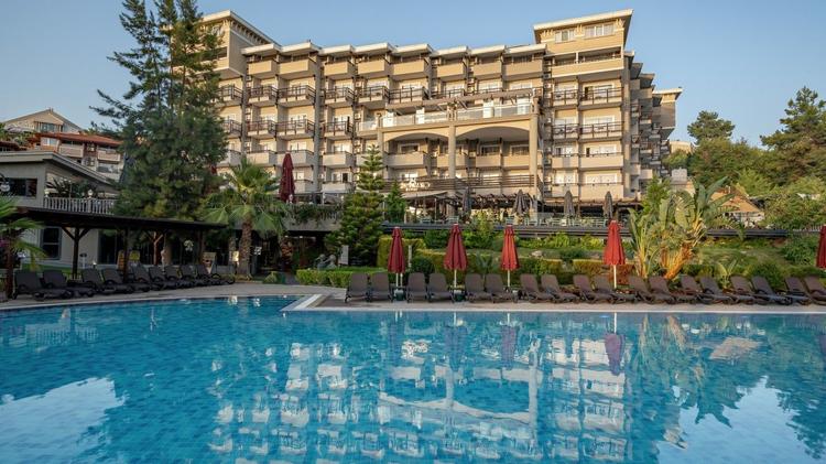 Justiniano Deluxe Resort Hotel