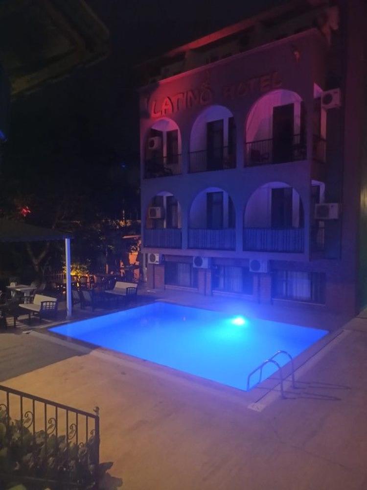Latino Hotel