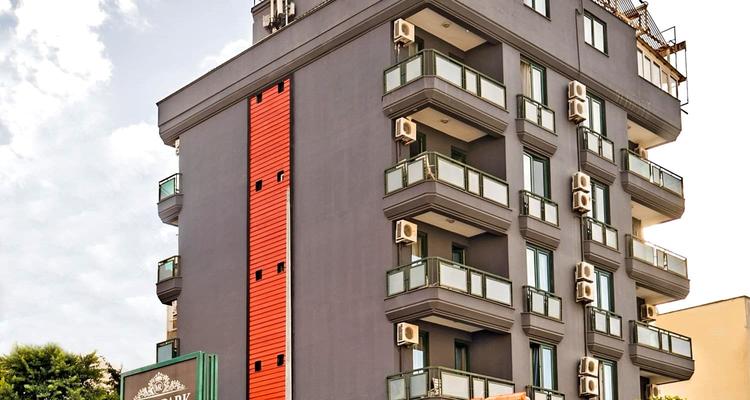 Mera Park Hotel