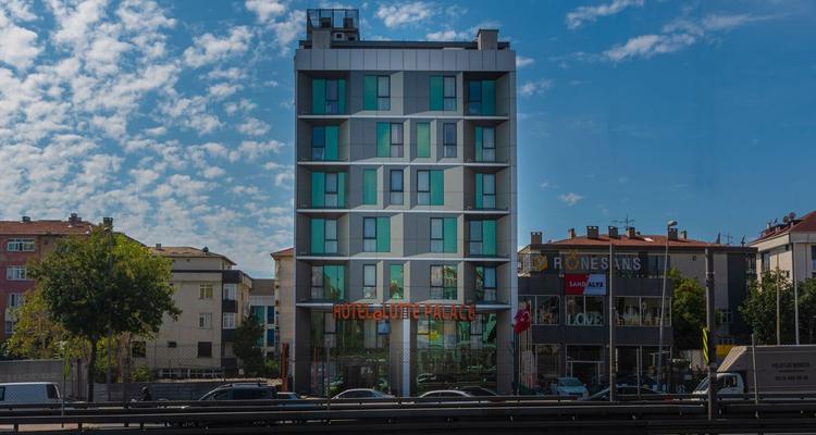 Land Park Hotel