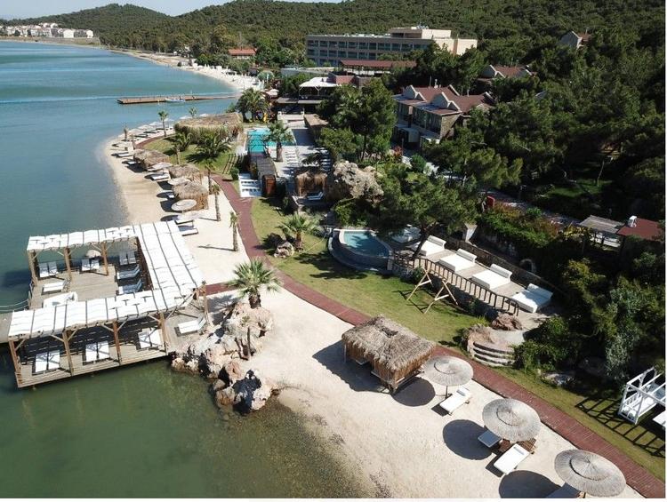 Ivy Sailing Resort