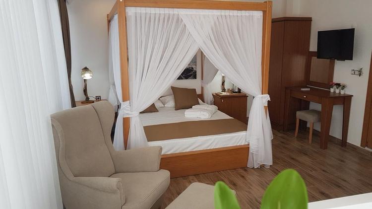 Queen Otel