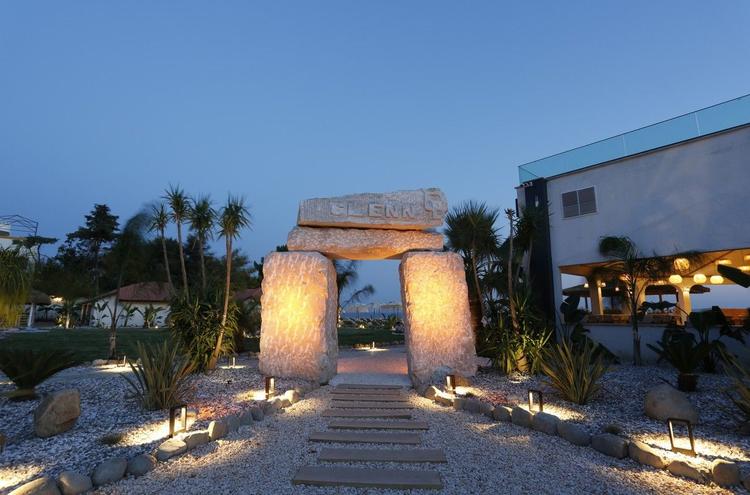 Glenn Hotel & Beach
