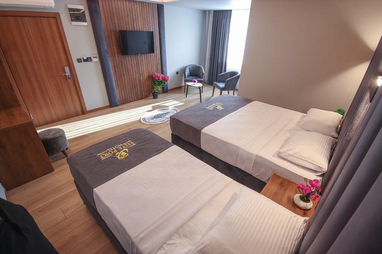Elite Port Hotel