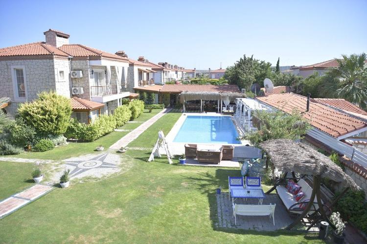 Kemerlihan Deluxe Hotel