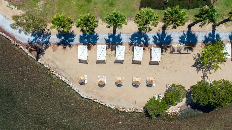 Chillos Beach