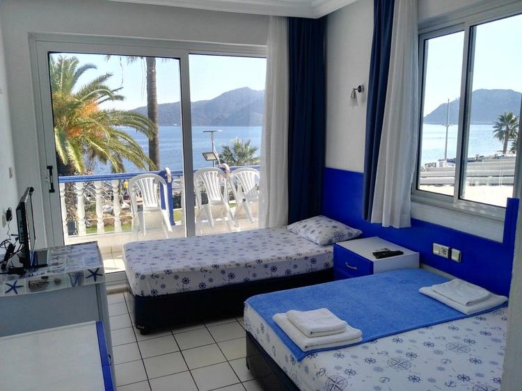 Uysal Motel Beach