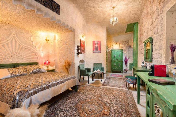Acer Cave Hotel