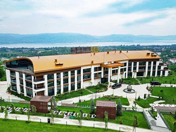 Cabir Deluxe Hotel