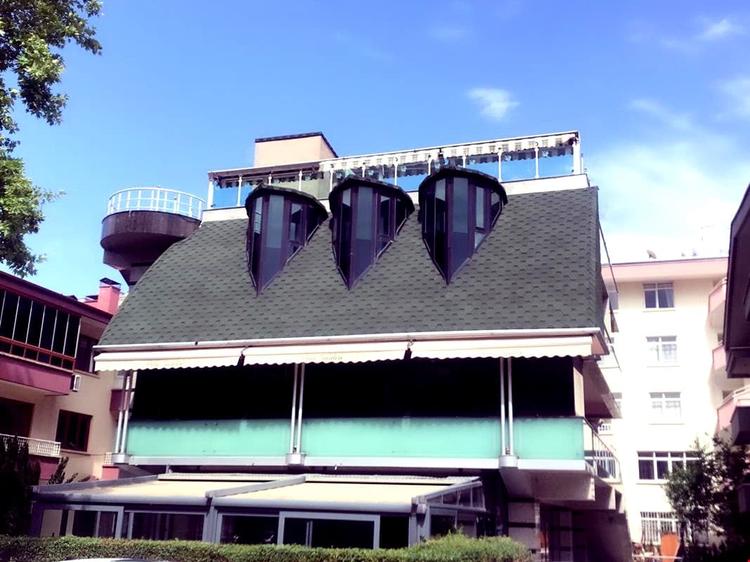 Colorful Otel