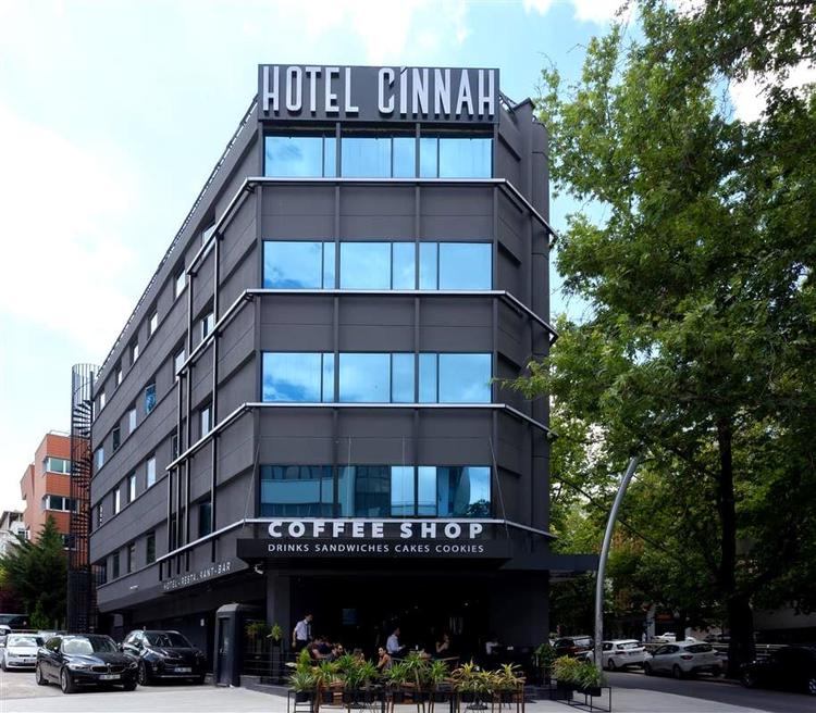 Hotel Cinnah