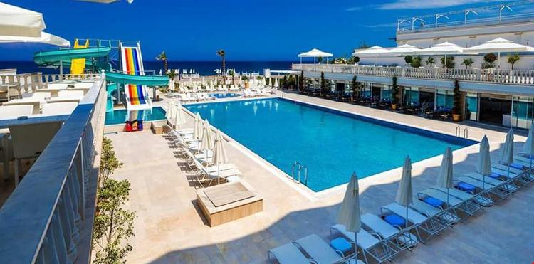 Orcas Imperial Palace Hotel