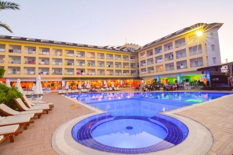 Pine House Hotel