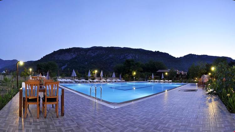 Apella Hotel