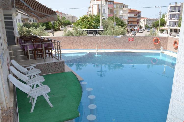 Lavinia Otel