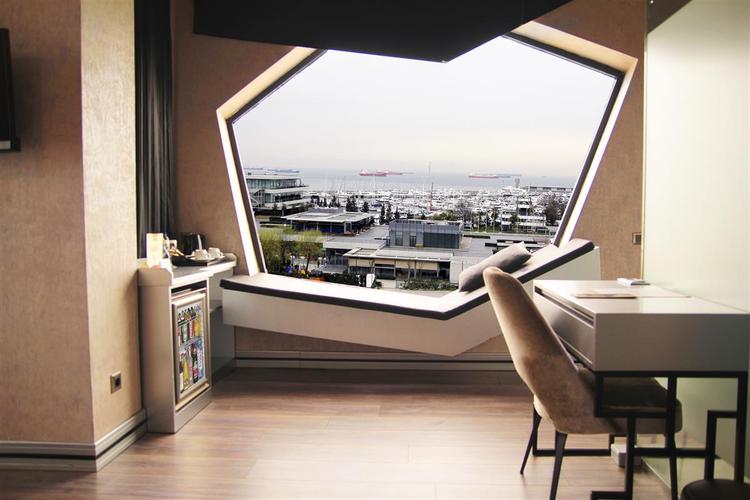 Rios Edition Hotel
