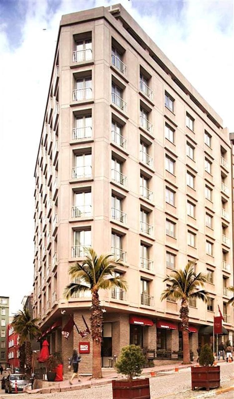 Tunel Residence