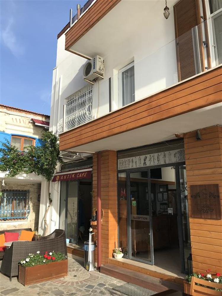 Foça Antik Hotel