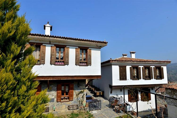 Efes Konakları