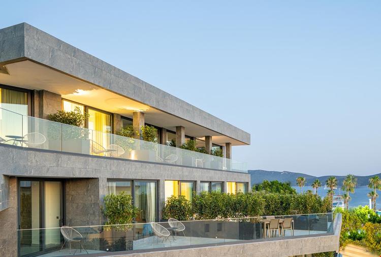 Akana Loft Hotel