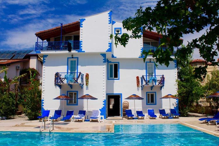Hotel Dove Apart