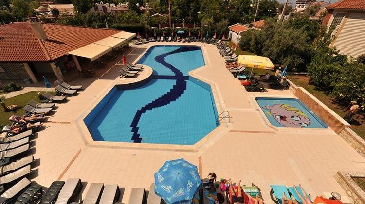 Mavruka Hotel
