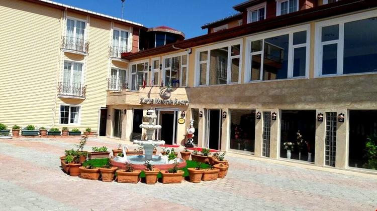 Zarha Mountain Resört Otel