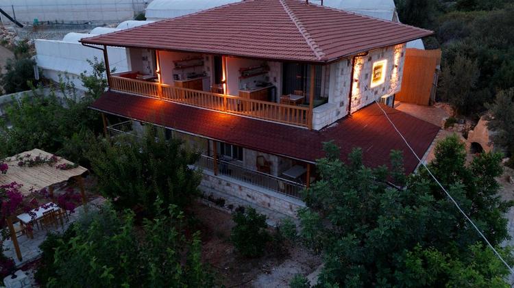 Anatolia Taş Evleri