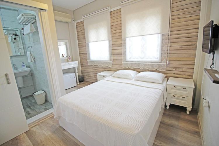 Karina Vineyard House