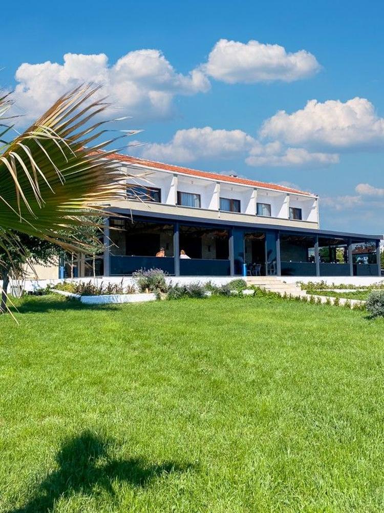 The Kirte Hotel V Beach Restaurant