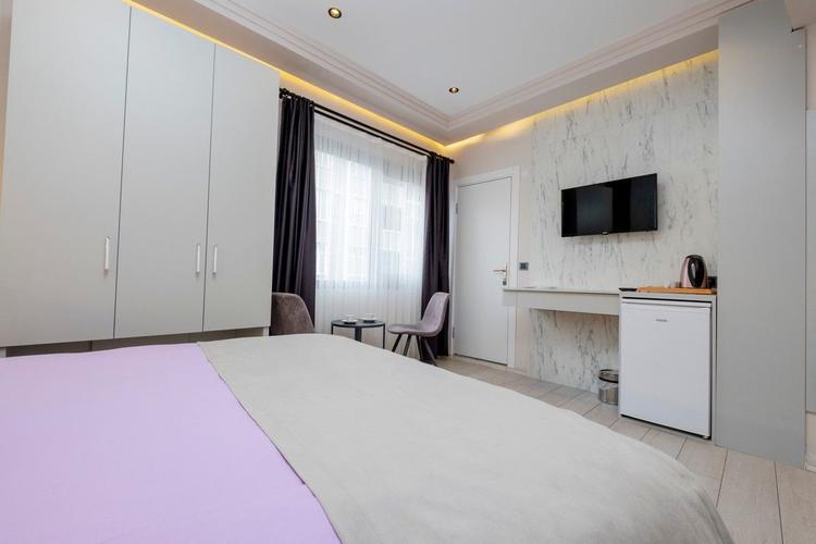 Lavender Airport Hotel