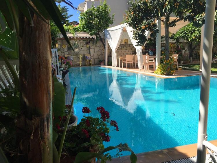 Sarı Köşk Butik Otel Alaçatı