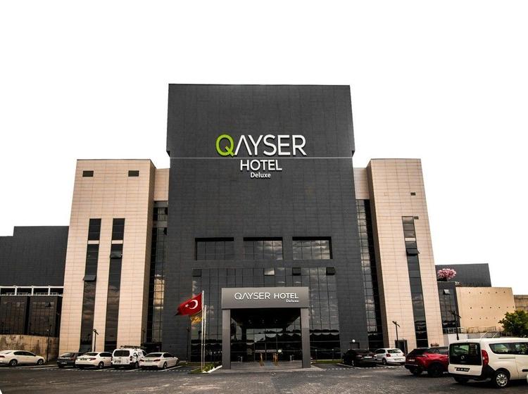 Qayser Hotel Deluxe