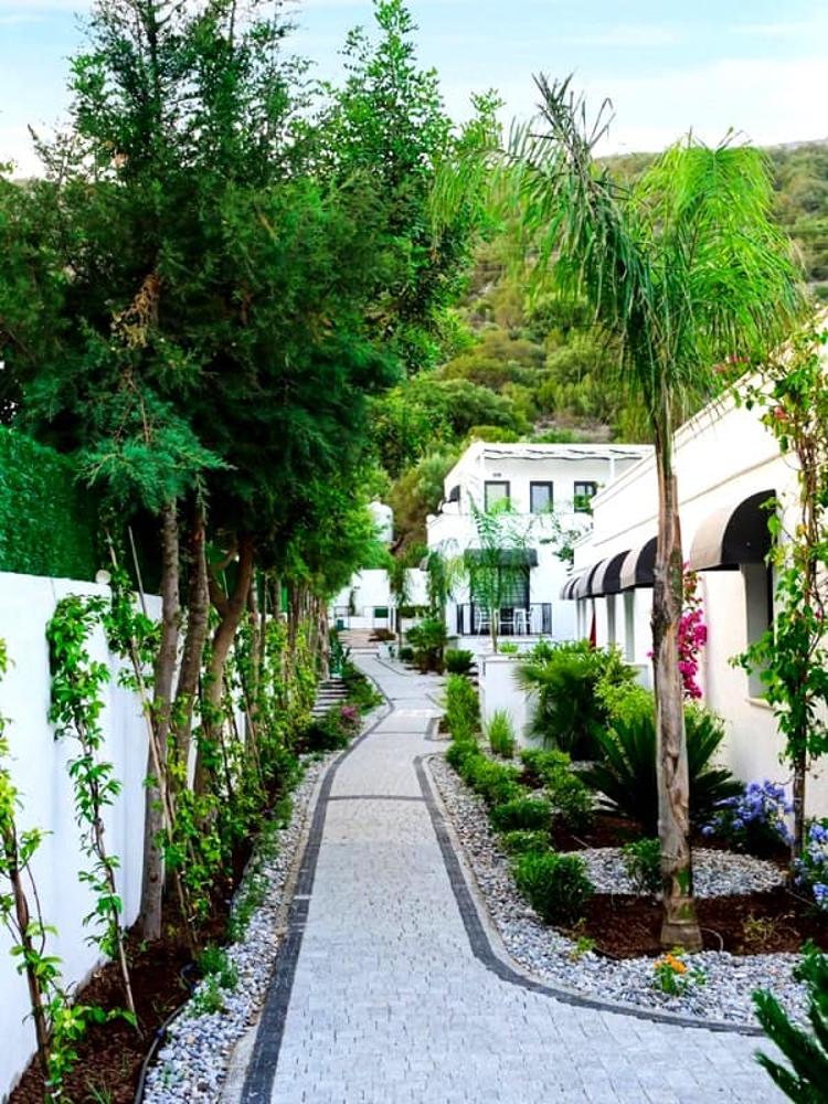 Yali Apart Residence