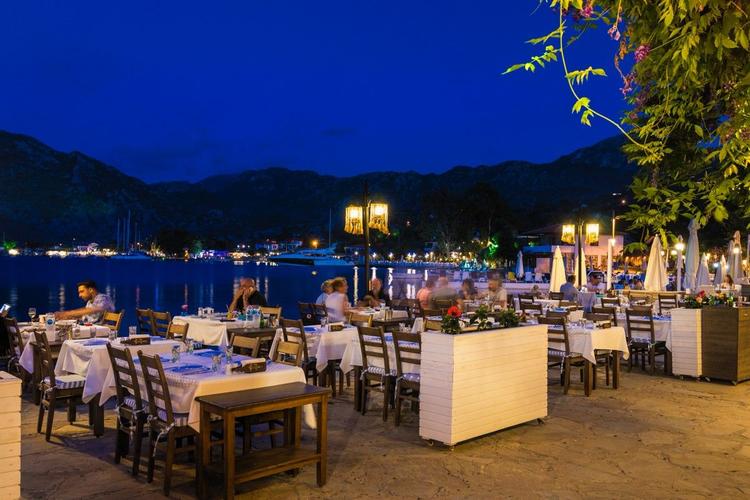 B,yaz Hotel Selimiye