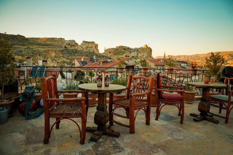 Larissa Cave Hotel