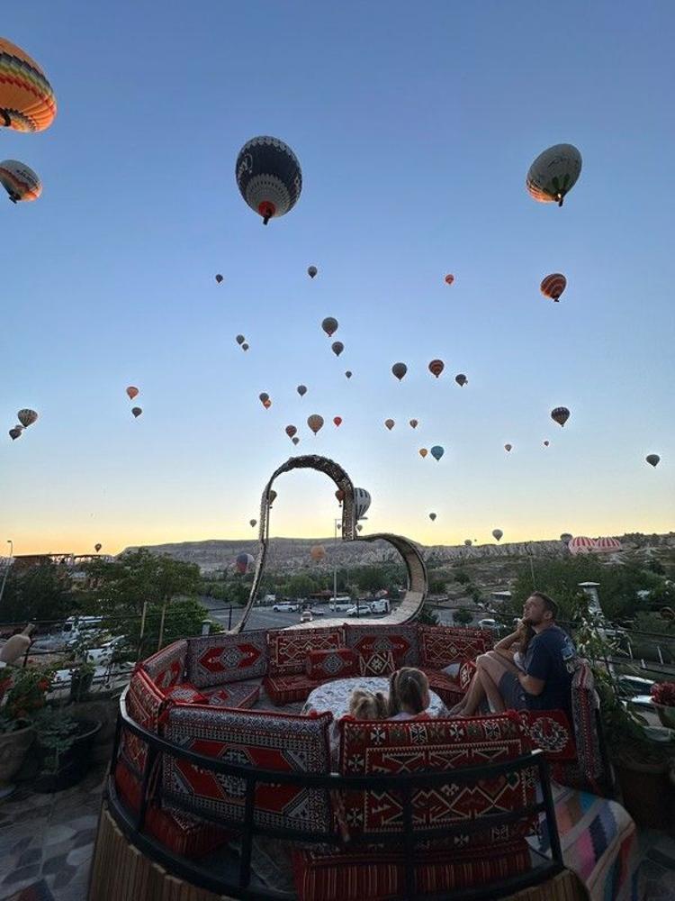 Lucky Luke Stone House