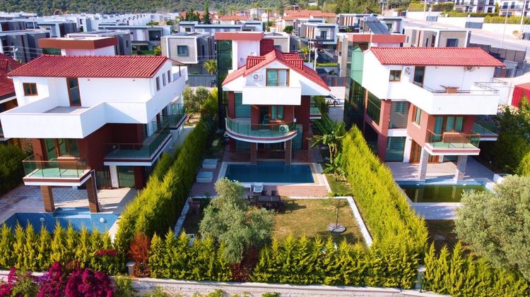 Luxury Villa Alzuharia Özel Havuzlu